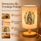 Drewniana lampa stołowa z wzorem Matki Boskiej